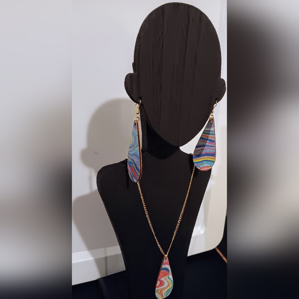 Multicolor teardrop necklace set by Skye's Creations